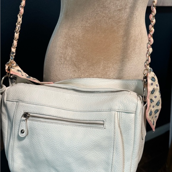 Furla White Leather Shoulder Bag - Picture 2 of 13